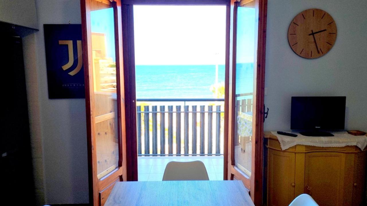 Casa Vacanze Cristoforo Colombo Holiday Trani Esterno foto