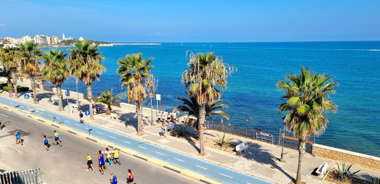 Casa Vacanze Cristoforo Colombo Holiday Trani Esterno foto