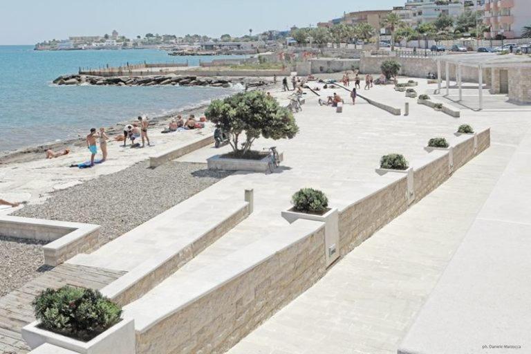 Casa Vacanze Cristoforo Colombo Holiday Trani Esterno foto